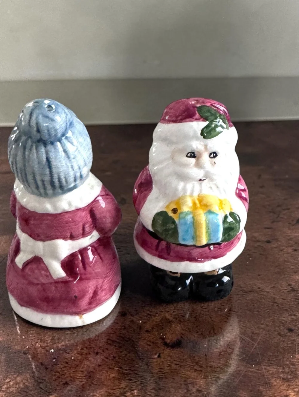 Vintage Ceramic Santa Claus and Mrs. Claus Salt and Pepper Shakers Set